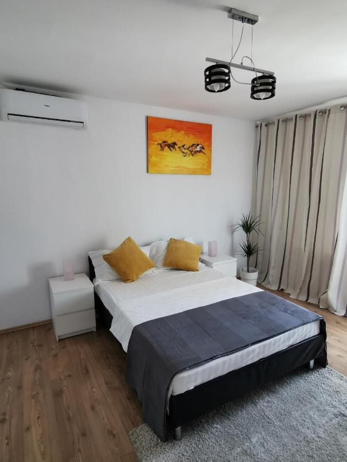 Bertigart Studio Apartment Bucarest Esterno foto